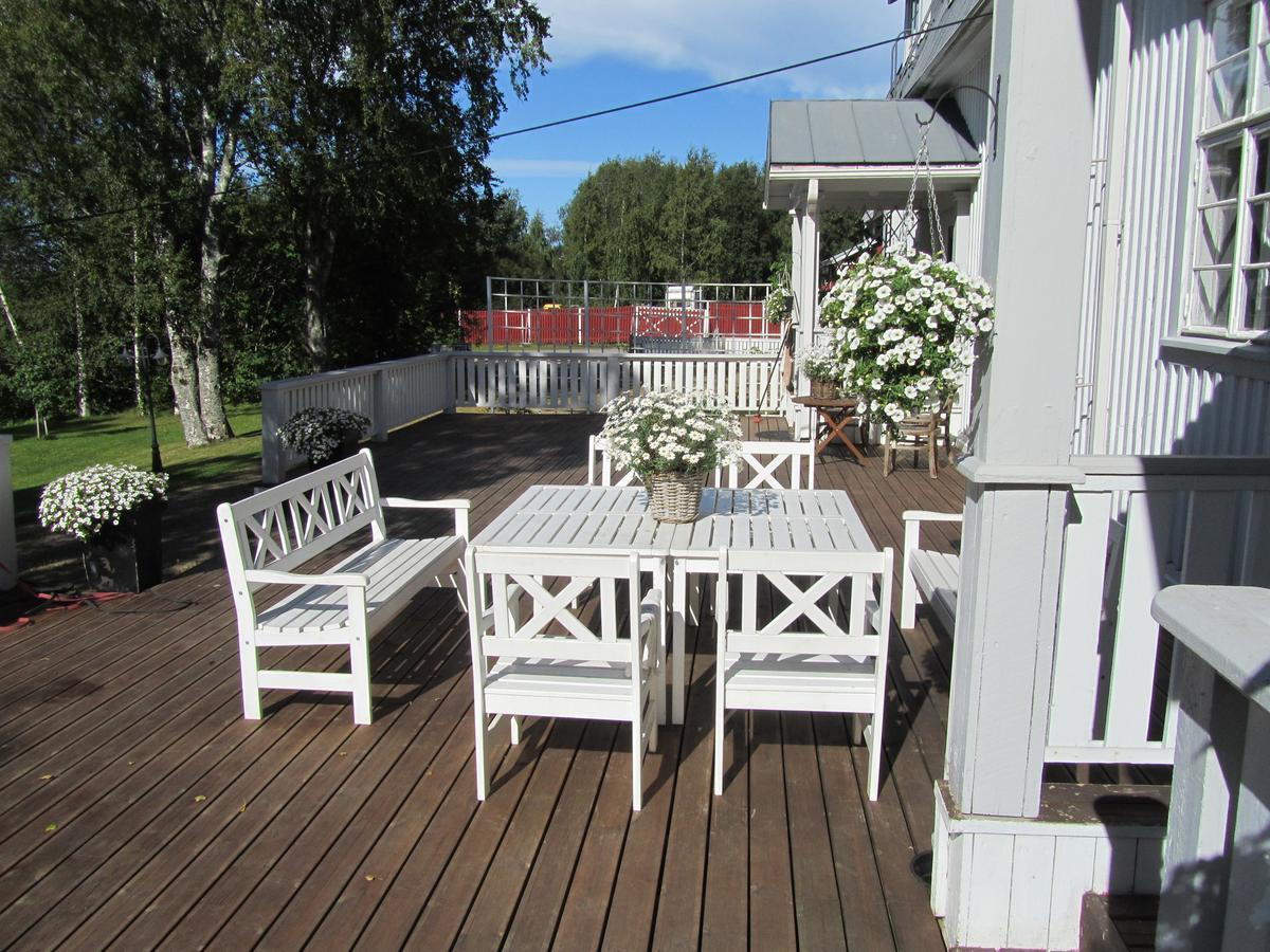 Hotelli Huiskankorpi Boutique Hotel Nivala Exterior photo
