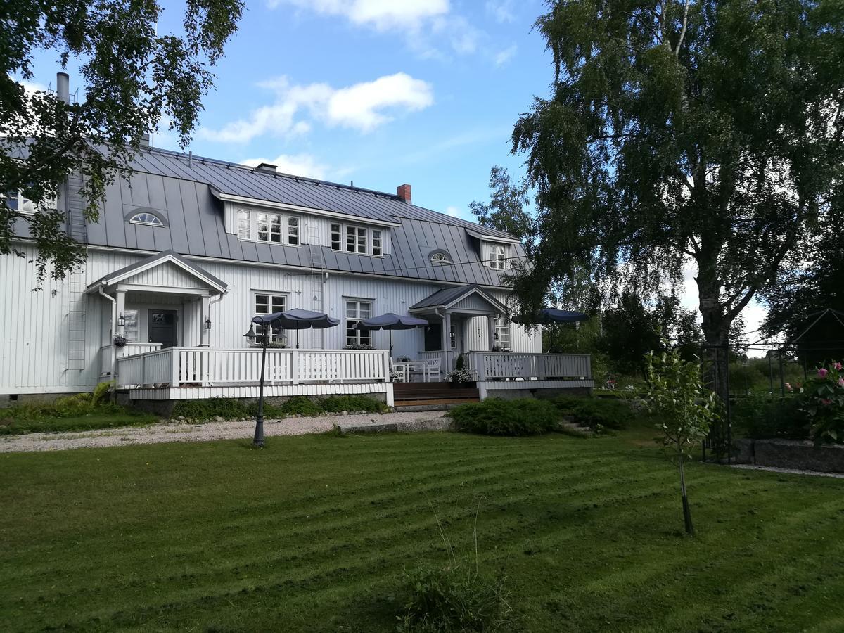 Hotelli Huiskankorpi Boutique Hotel Nivala Exterior photo