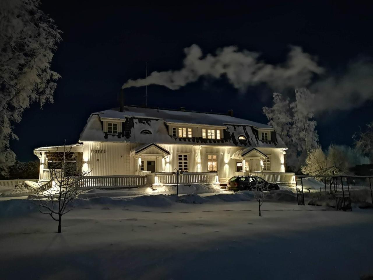 Hotelli Huiskankorpi Boutique Hotel Nivala Exterior photo
